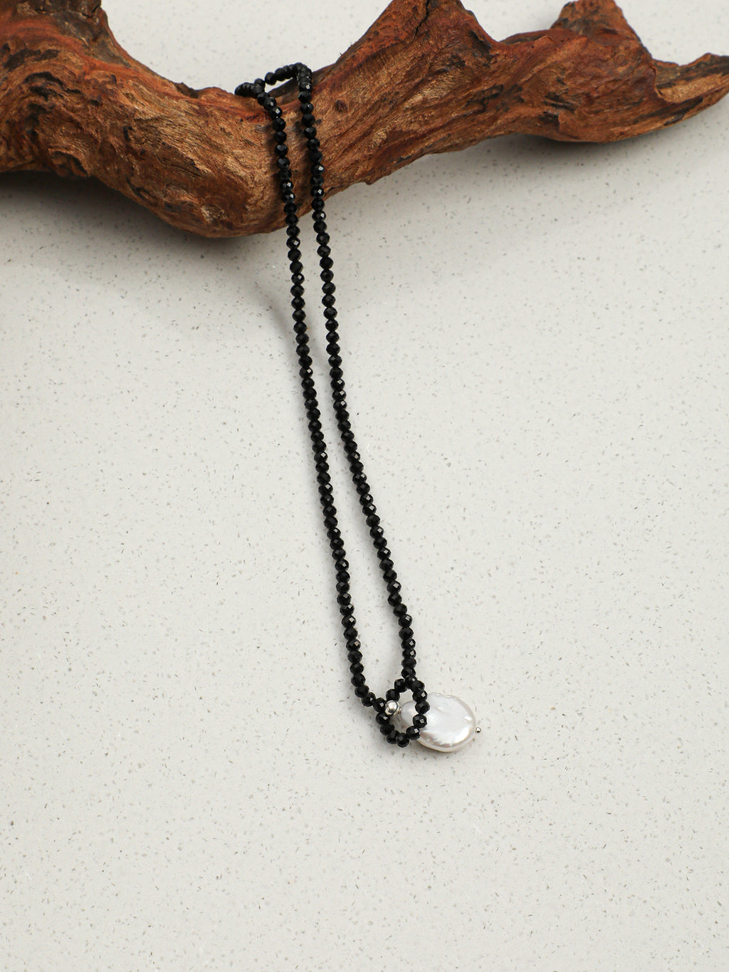 SENLORE Minimalist Black Tourmaline Baroque Necklace – Lifestyle Shot