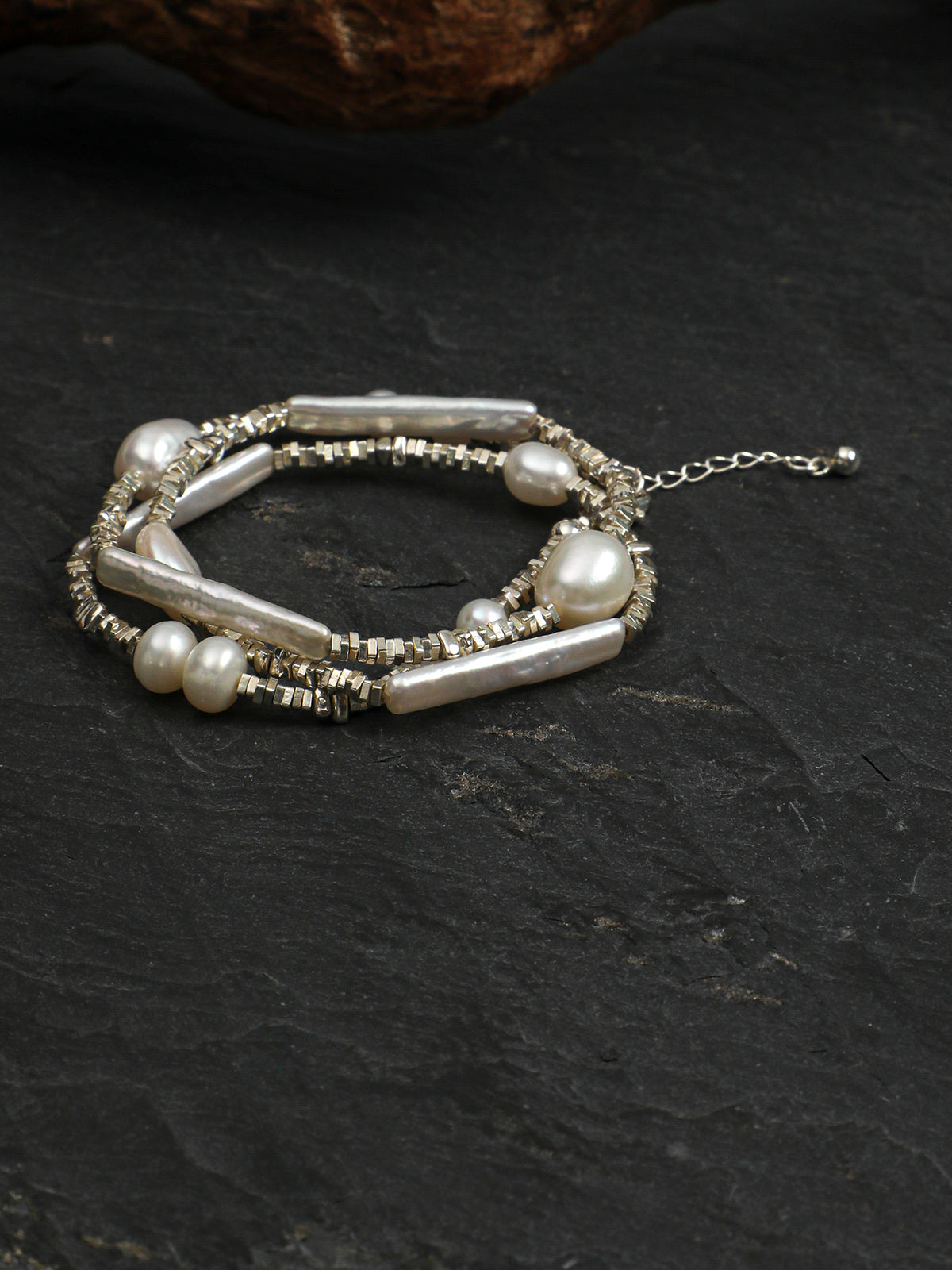 SENLORE Silver Scrap Baroque Pearl Necklace – Lifestyle Shot