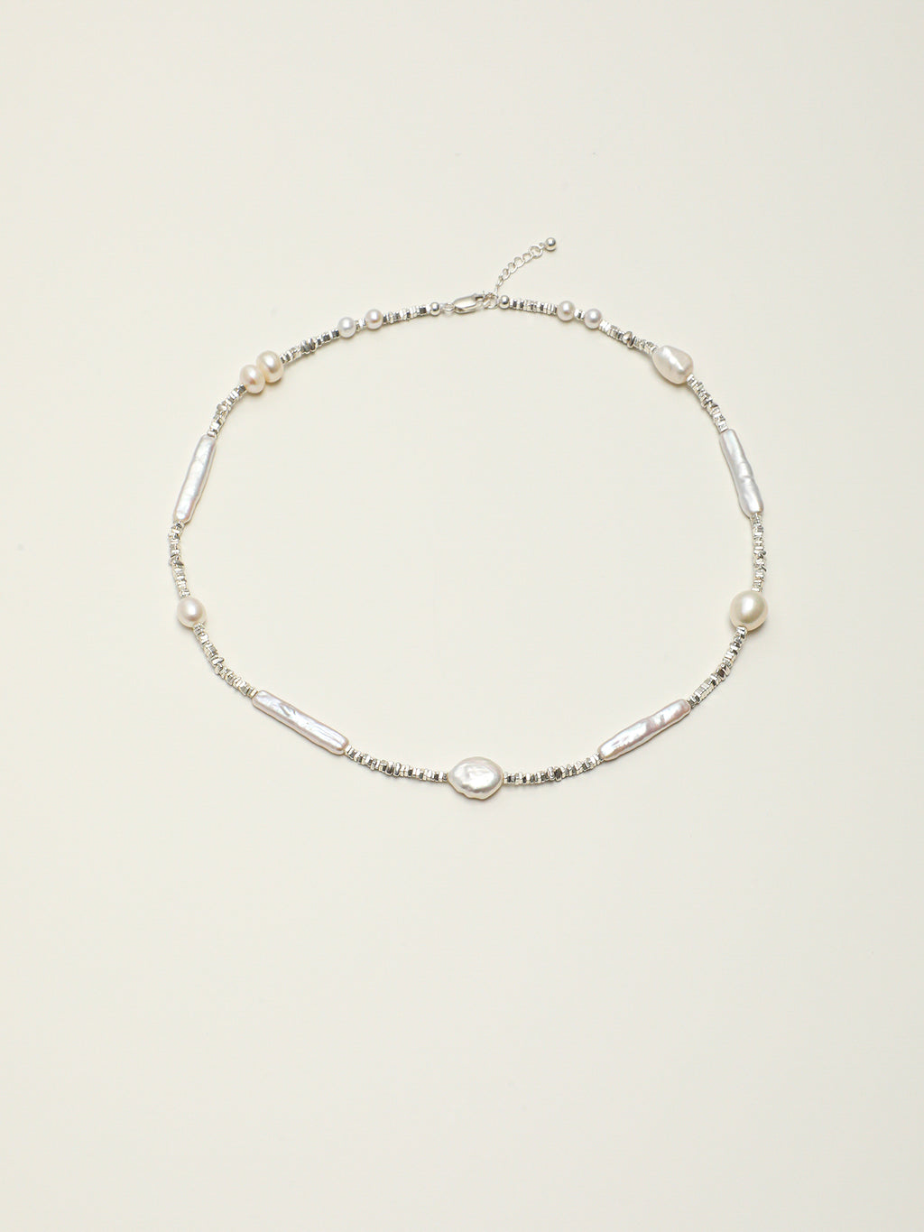 SENLORE Silver Scrap Baroque Pearl Necklace – Lifestyle Shot