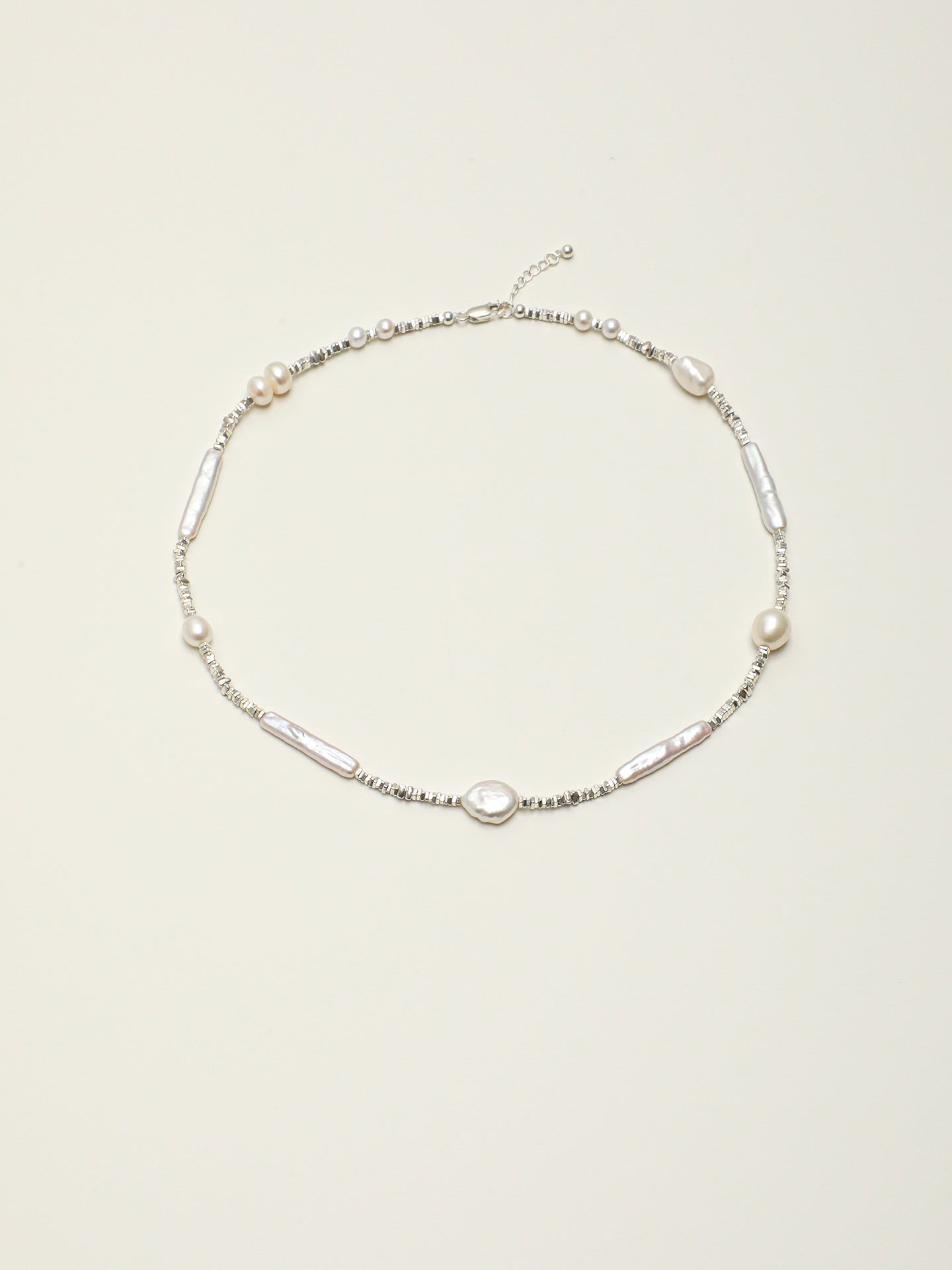 SENLORE Silver Scrap Baroque Pearl Necklace – Lifestyle Shot