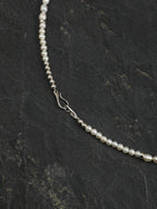 SENLORE Petal Crystal Bead Necklace – Detail Close-up