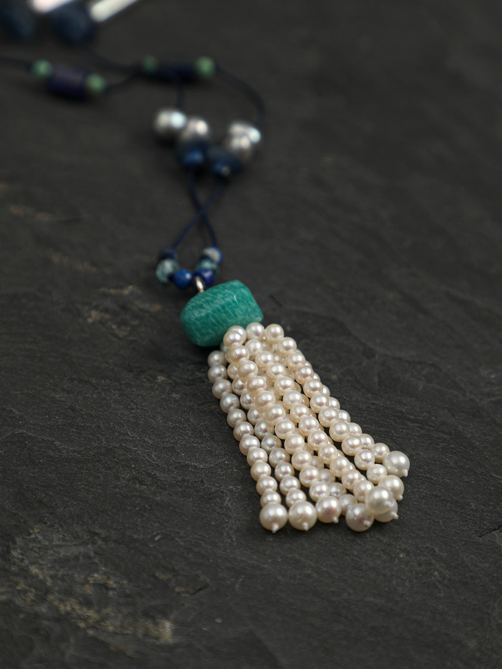 SENLORE Lapis Lazuli Tassel Pearl Necklace – Side View