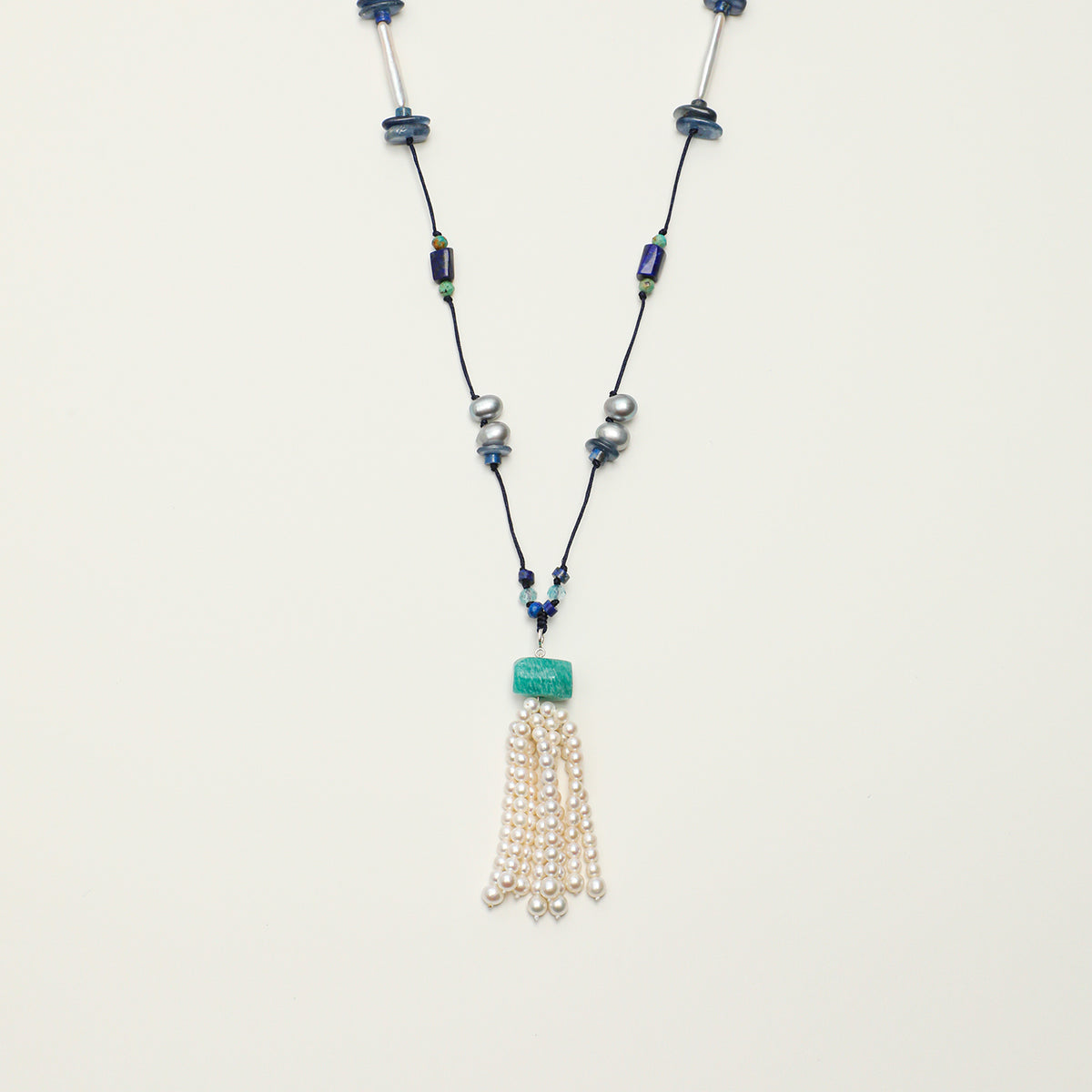 SENLORE Lapis Lazuli Tassel Pearl Necklace – Lifestyle Shot