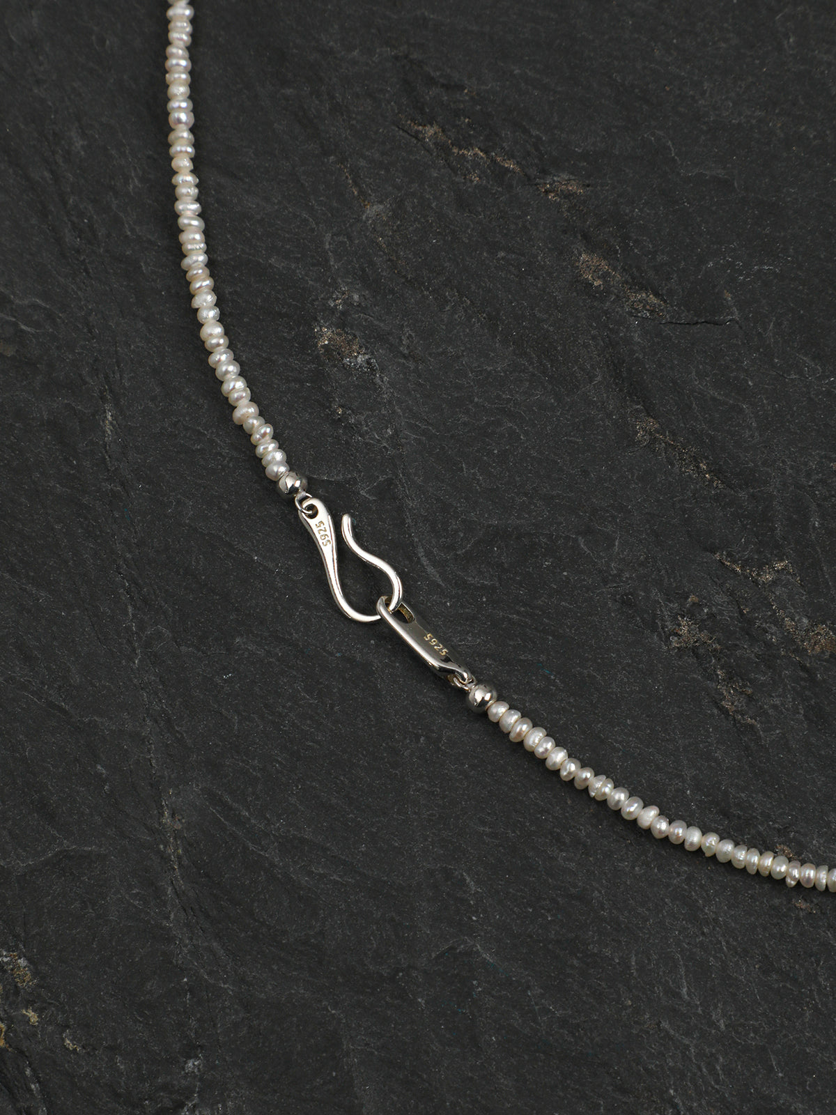 SENLORE Morning Glory Flower Pearl Necklace – Detail Close-up