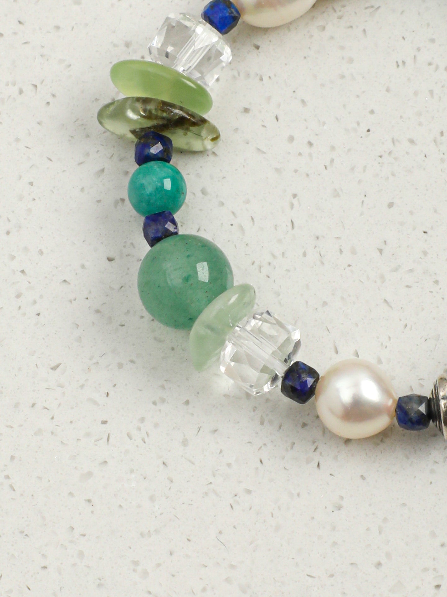 Green Mood Crystal Bracelet — amazonite round bead, disc-cut green agate, lapis lazuli cube | SENLORE