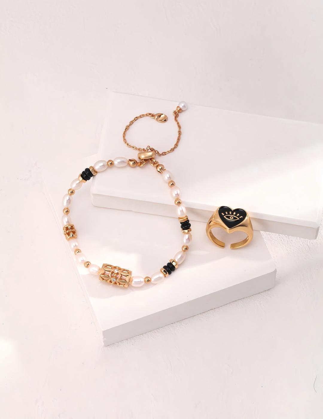 Iris Barrel Pearl Bracelet — Sterling Silver, 18K Gold Vermeil, cubic zirconia, natural freshwater pearl | SENLORE