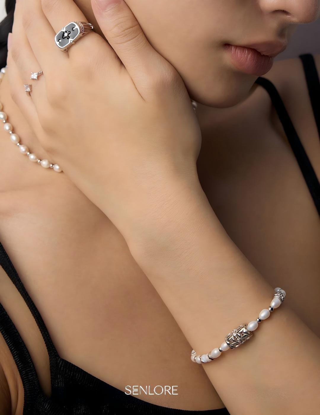 Iris Barrel Pearl Bracelet — Sterling Silver, 18K Gold Vermeil, cubic zirconia, natural freshwater pearl | SENLORE