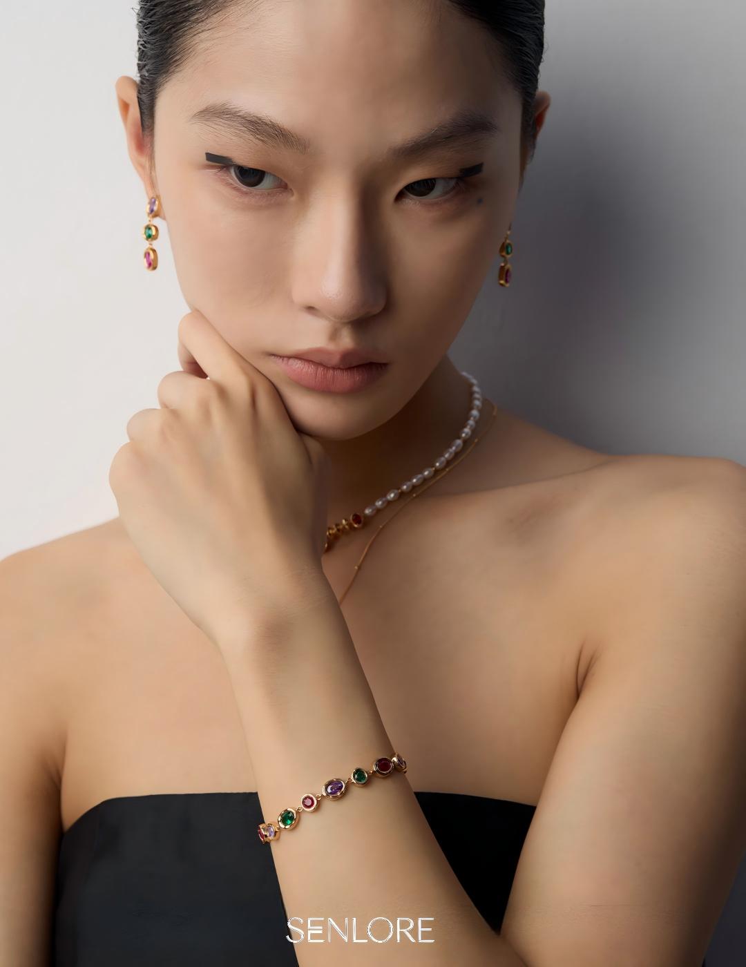 SENLORE Colorful Zircon Bracelet – Lifestyle Shot