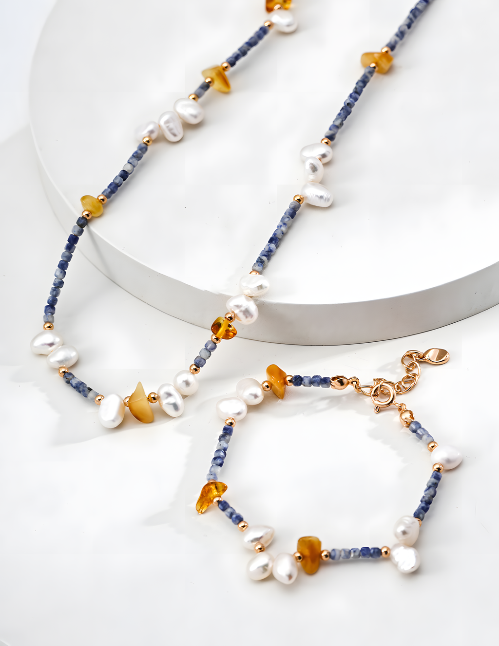 SENLORE Natural Pearl Amber Bracelet – Front View