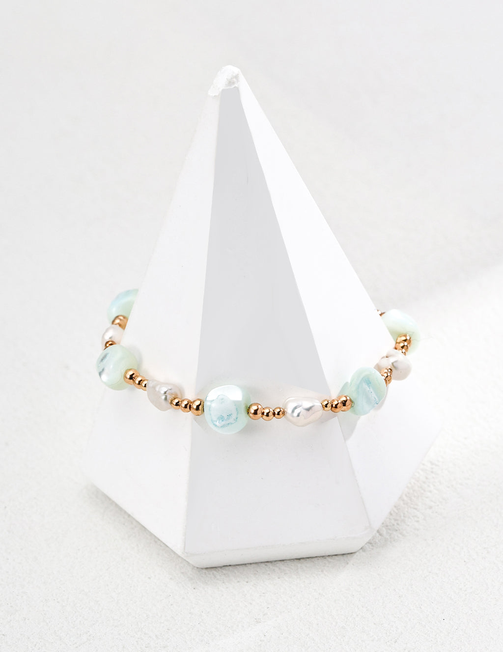 SENLORE Baroque Shell Pearl Bracelet – Side View