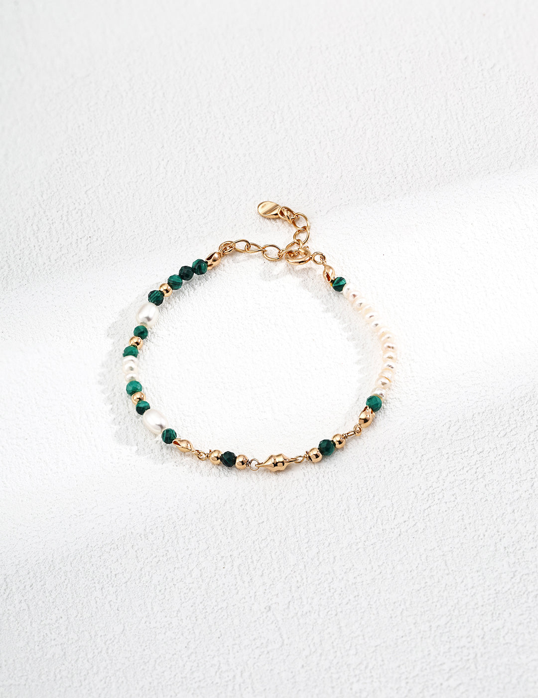 SENLORE Natural Pearl Malachite Bracelet – Detail Close-up