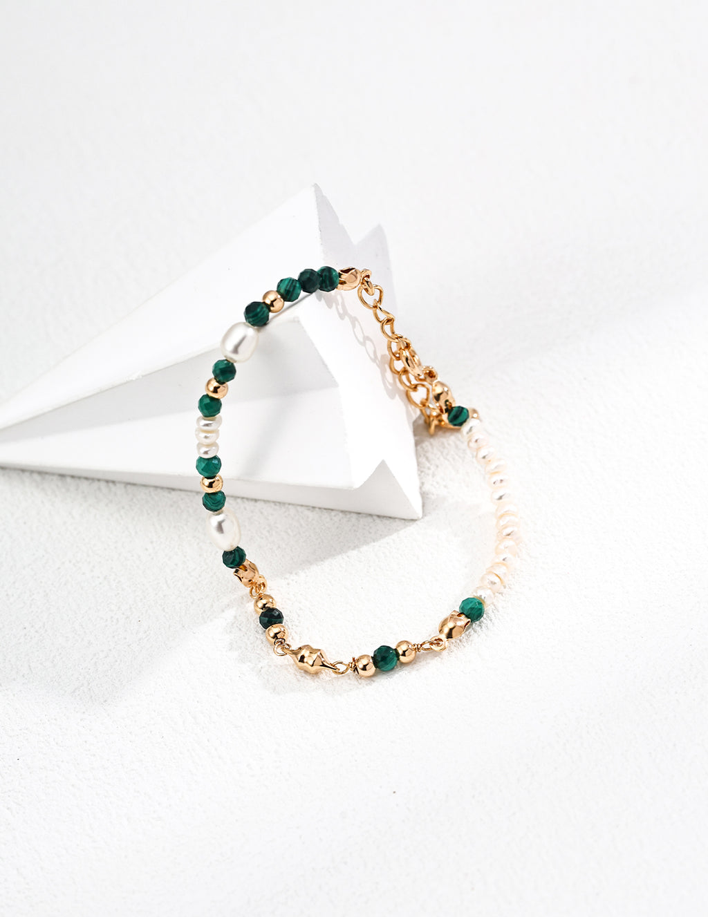 SENLORE Natural Pearl Malachite Bracelet – Side View