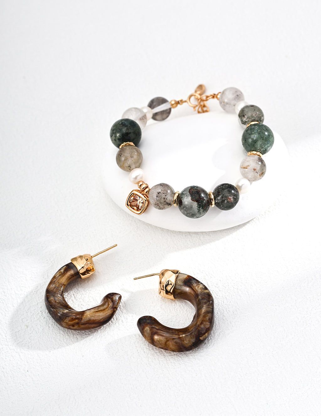 Phantom Quartz Pearl Bracelet — 18K Gold Vermeil, natural freshwater pearl, green phantom quartz | SENLORE