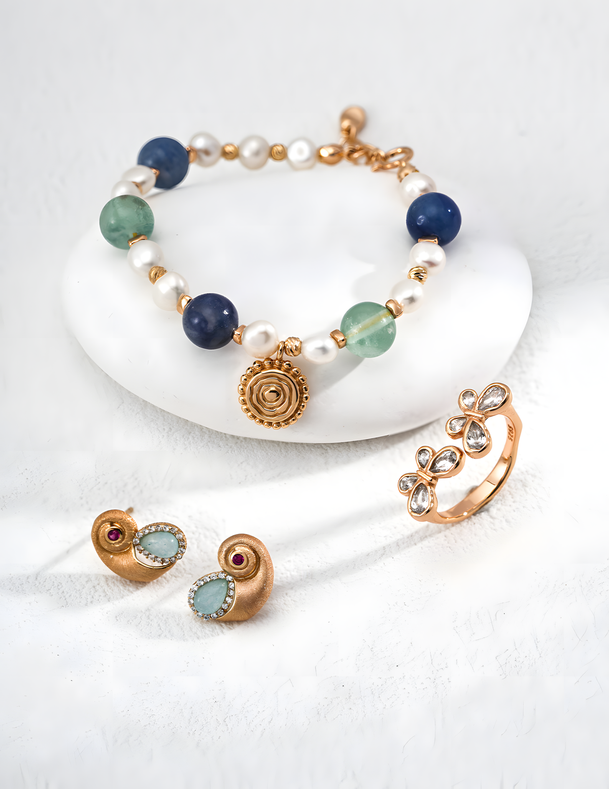 SENLORE Dreamy Color Pearl Bracelet – Front View