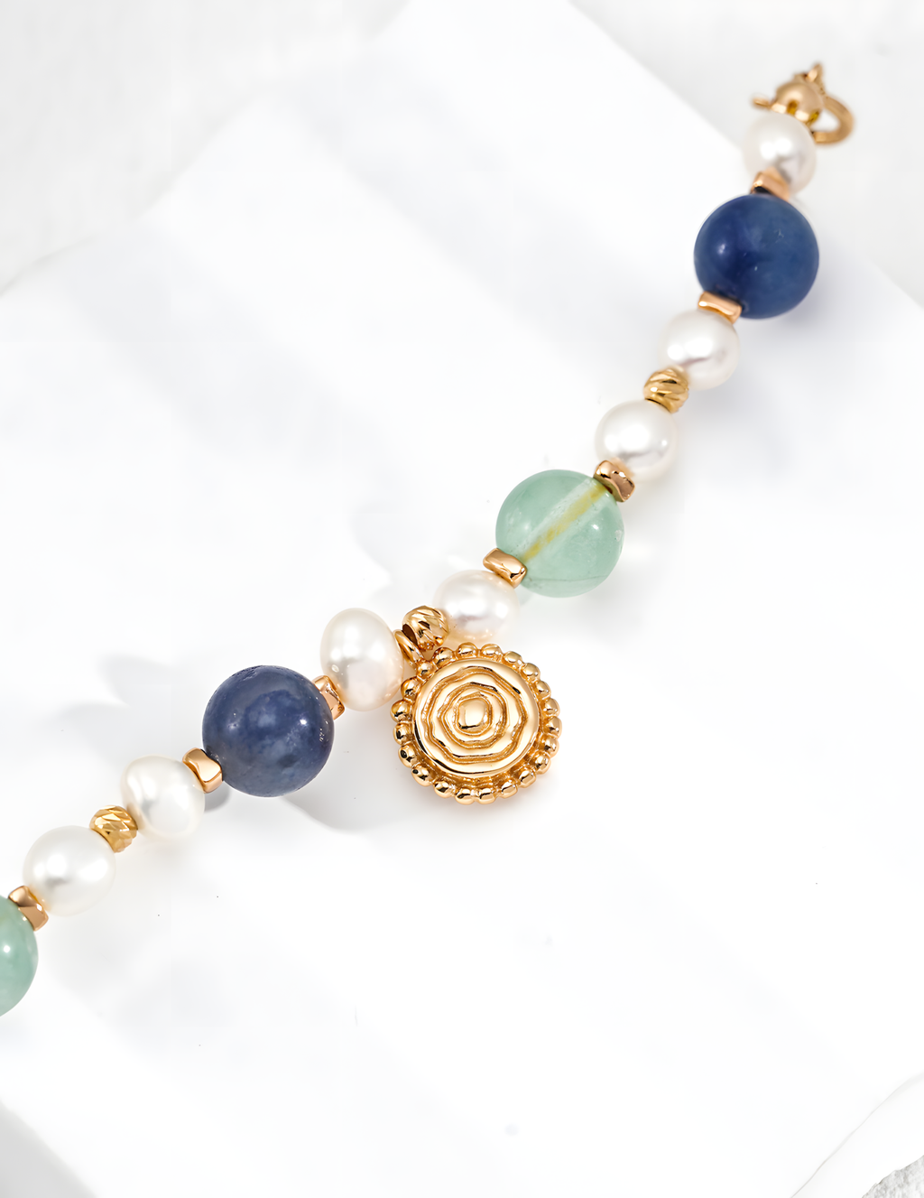 SENLORE Dreamy Color Pearl Bracelet – Side View