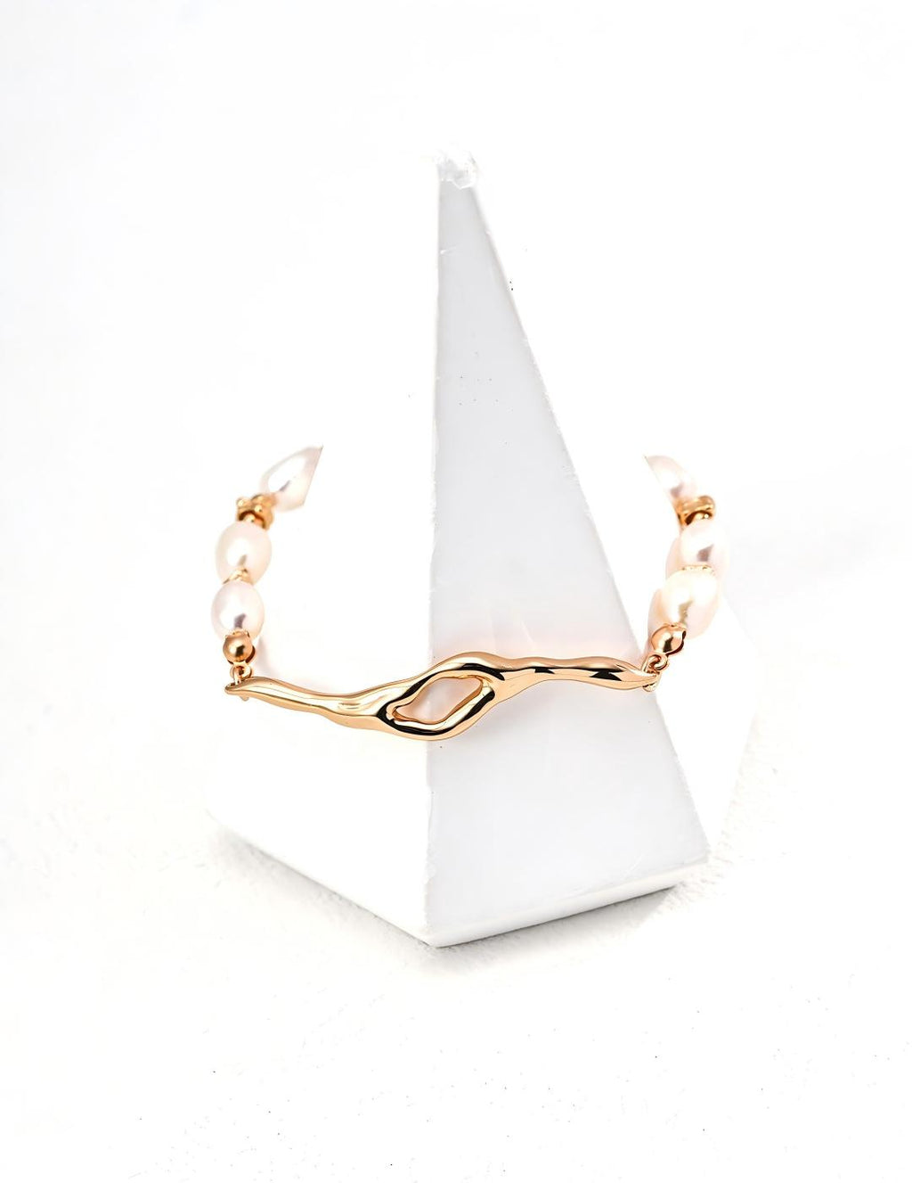 Lava Fluid Pearl Bracelet — 18K Gold Vermeil, natural freshwater pearl | SENLORE