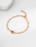 SENLORE Minimalist Twisted Bracelet – Detail Close-up