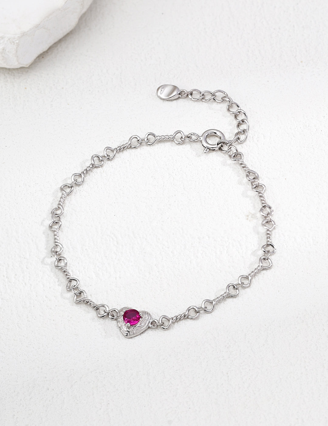 SENLORE Minimalist Twisted Bracelet – Side View