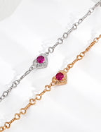 SENLORE Minimalist Twisted Bracelet – Lifestyle Shot