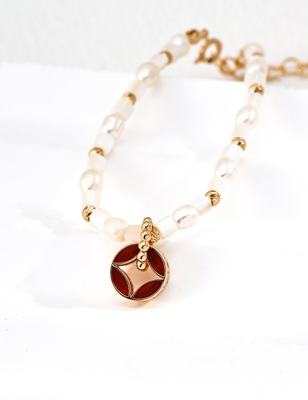 SENLORE Vintage Coin Pearl Bracelet – Side View