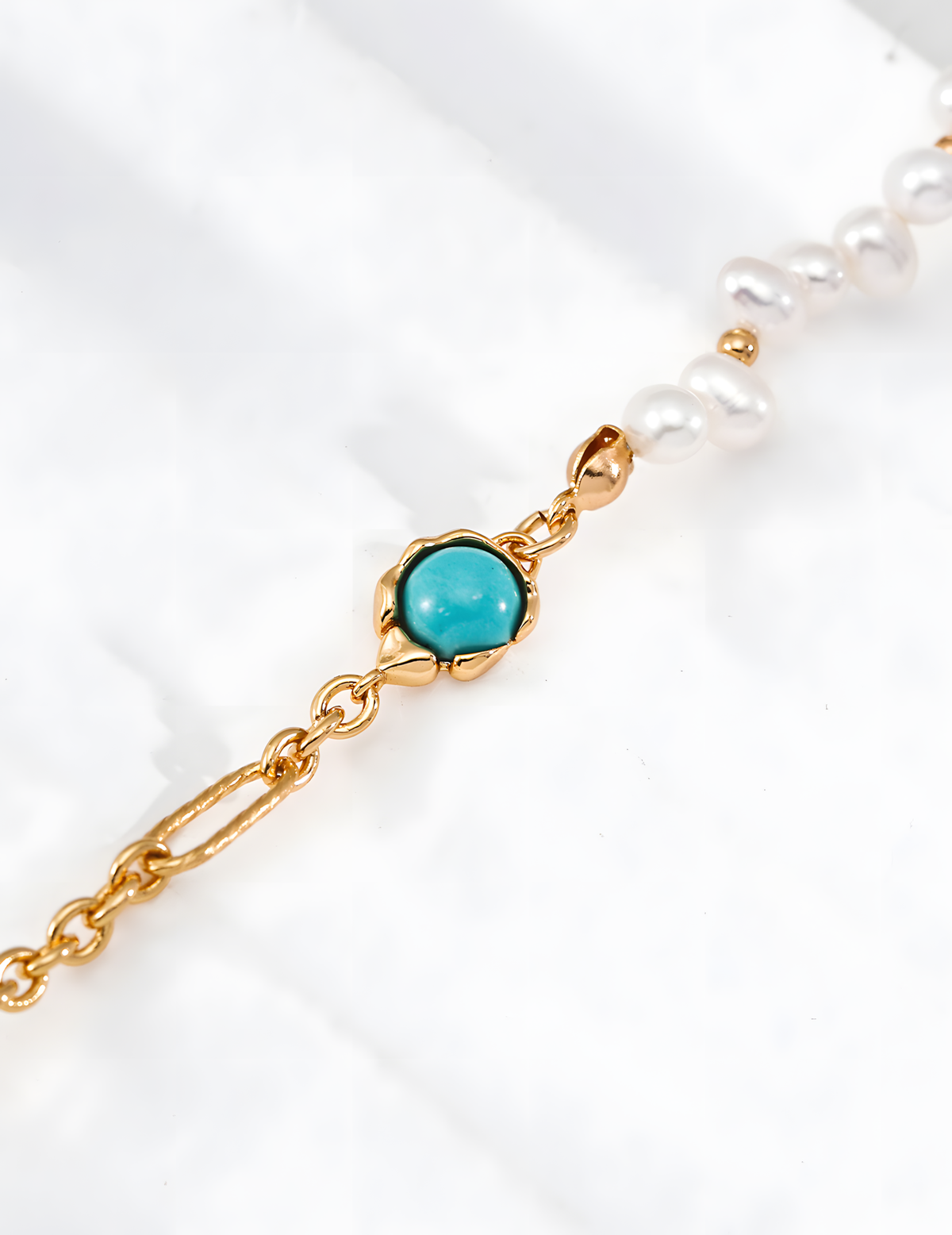 SENLORE Natural Turquoise Pearl Bracelet – Lifestyle Shot