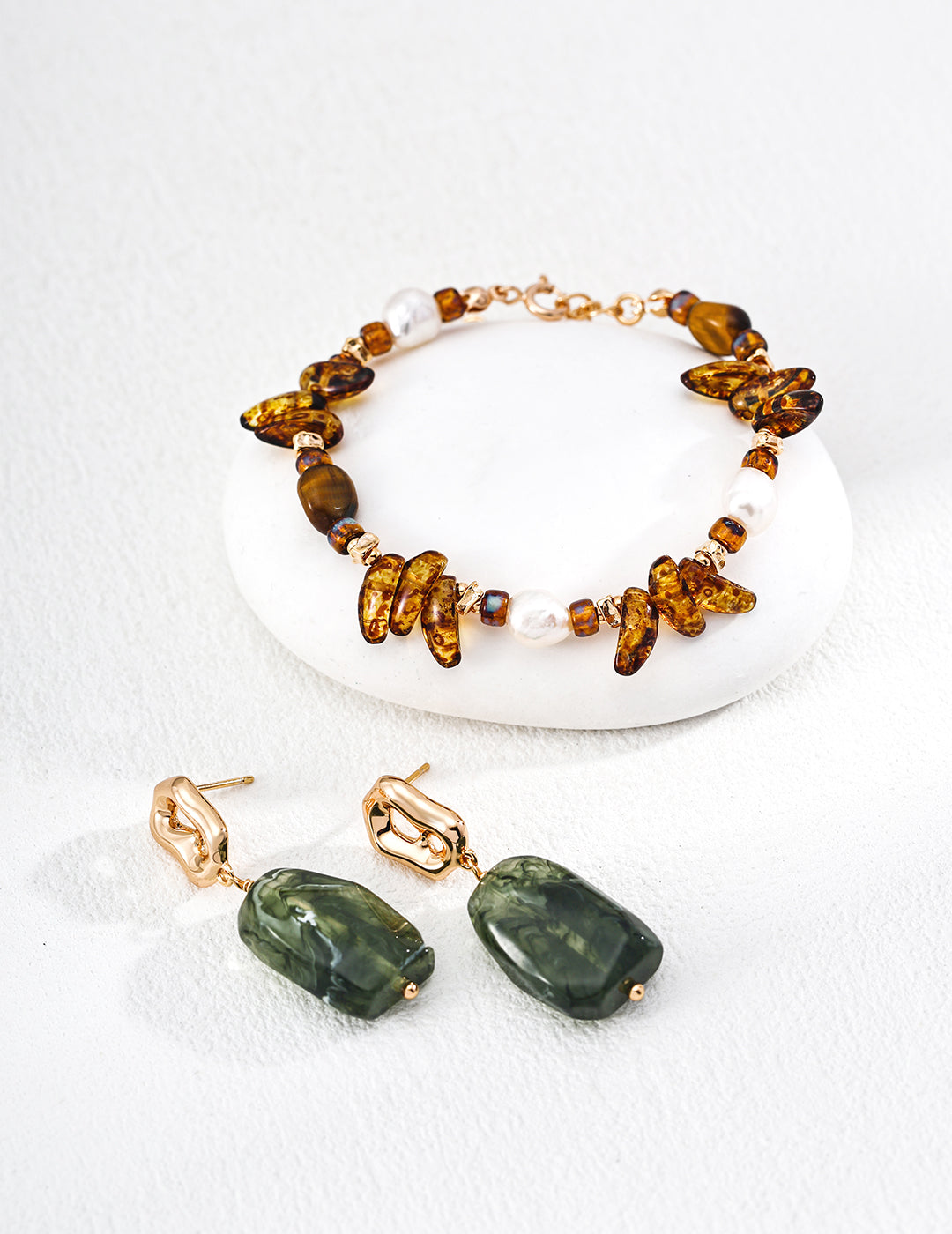 Pearl Czech Glass Tiger's Eye Bracelet — 18K Gold Vermeil, natural freshwater pearl, glass, tiger's eye | SENLORE