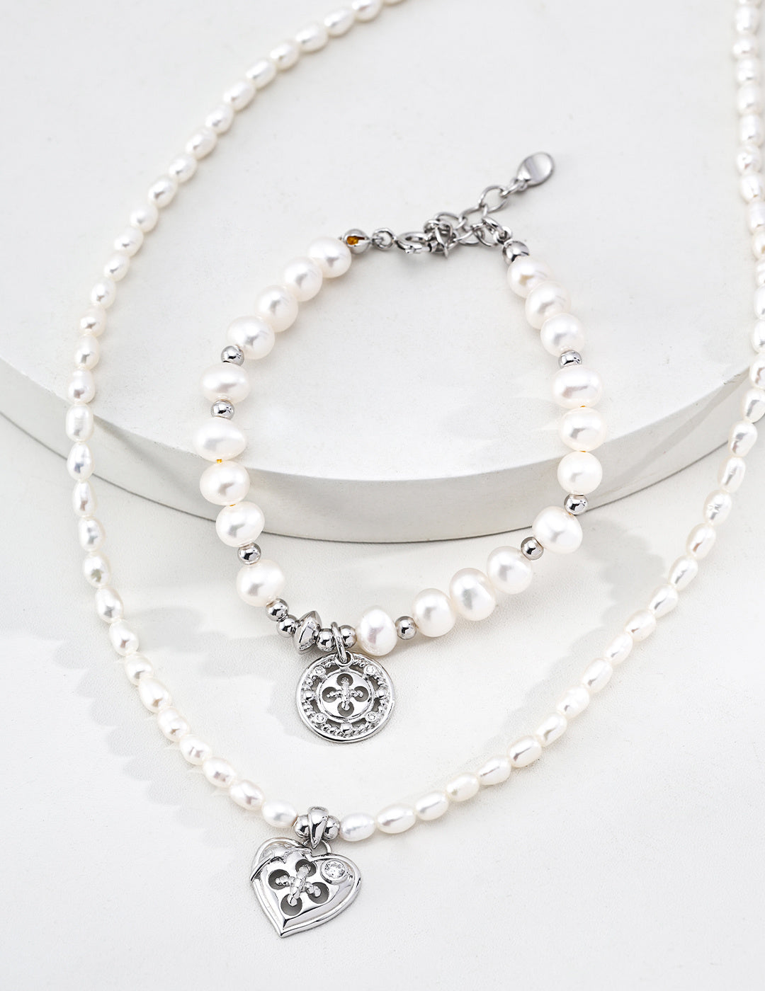 SENLORE Round Button Bracelet – Lifestyle Shot