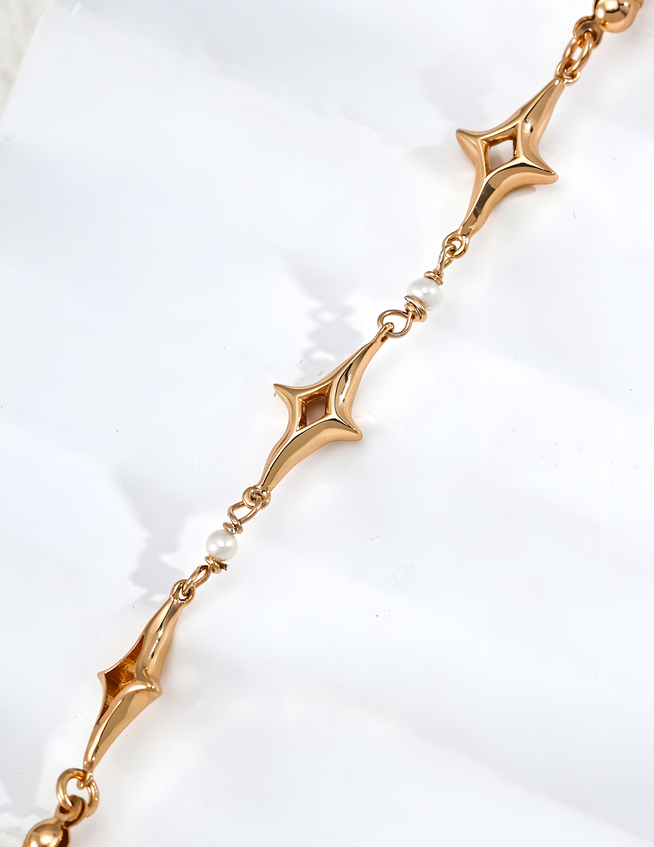 SENLORE Starburst Mother-of-Pearl Pearl Bracelet – Side View