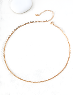 SENLORE Minimalist Collarbone Necklace – Detail Close-up