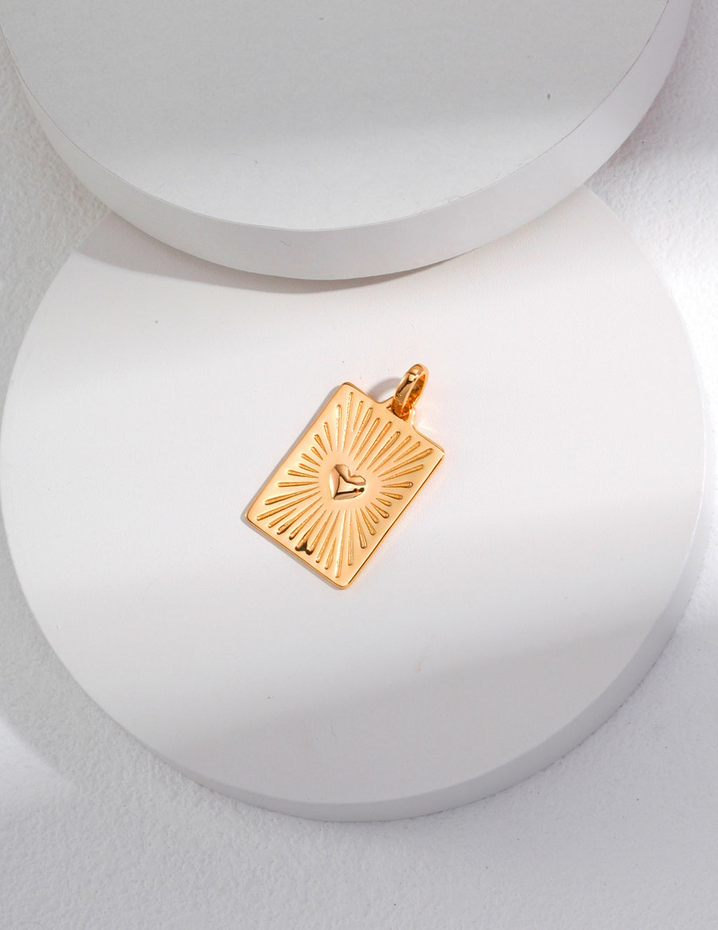 Heart Square Plate Pendant — 18K Gold Vermeil | SENLORE