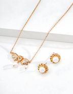 SENLORE Vintage Wing Pearl Necklace – Lifestyle Shot