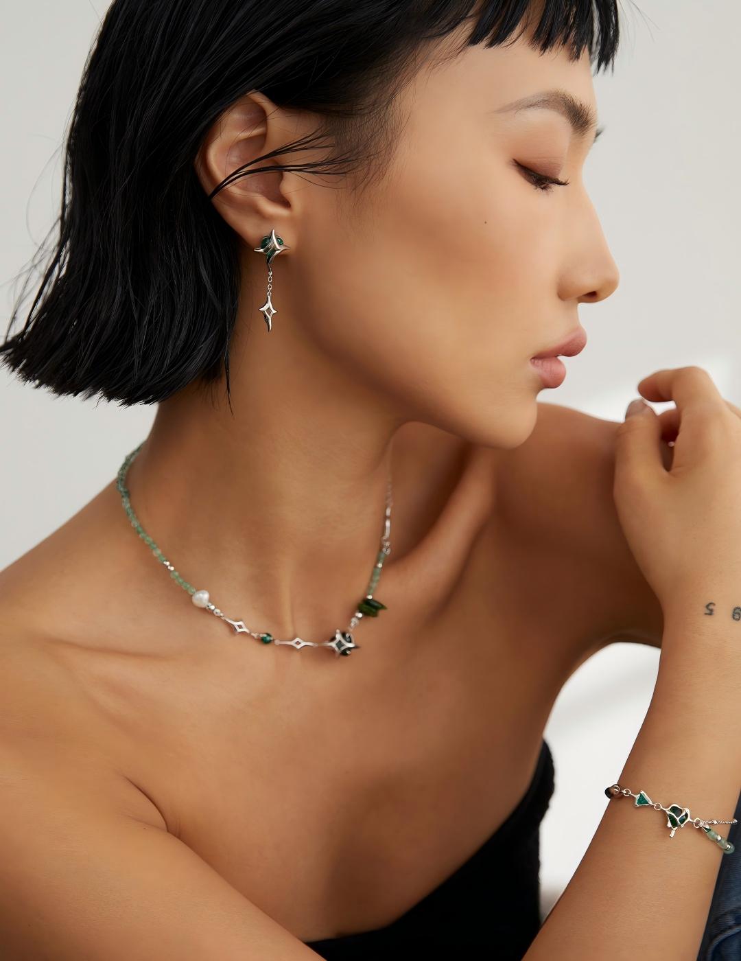 Four-Point Star Asymmetric Earrings — Sterling Silver, 18K Gold Vermeil, green zircon | SENLORE