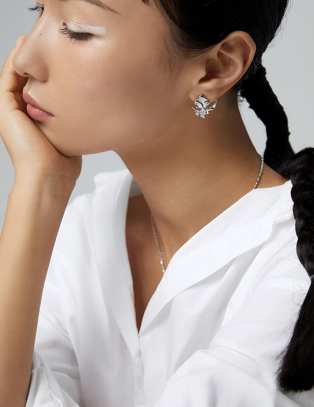 SENLORE Moon Asymmetric Earrings – Side View